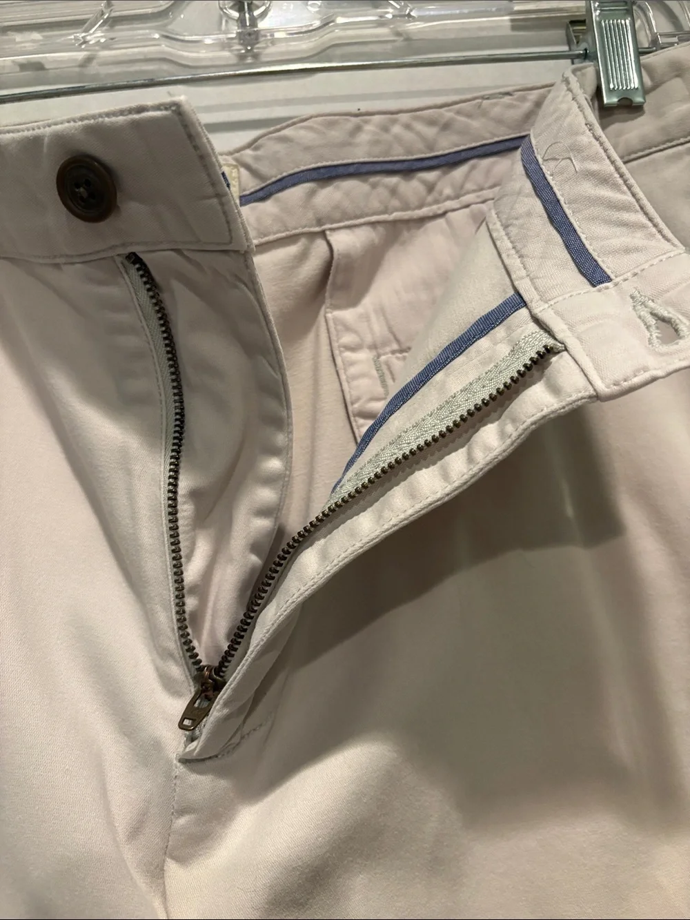 Faherty - Men's Essential Chino Short. Size 38. Khaki, Stone.